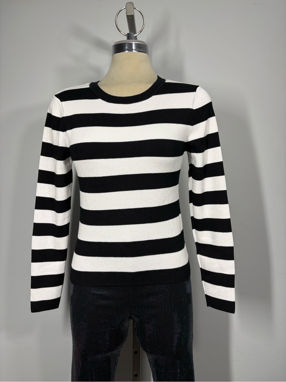 Streetwear Society Black & White Striped Crewneck Junior Size XL